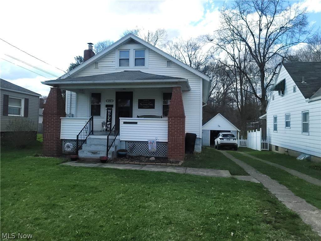 2705 Fairview Avenue - Photo 1