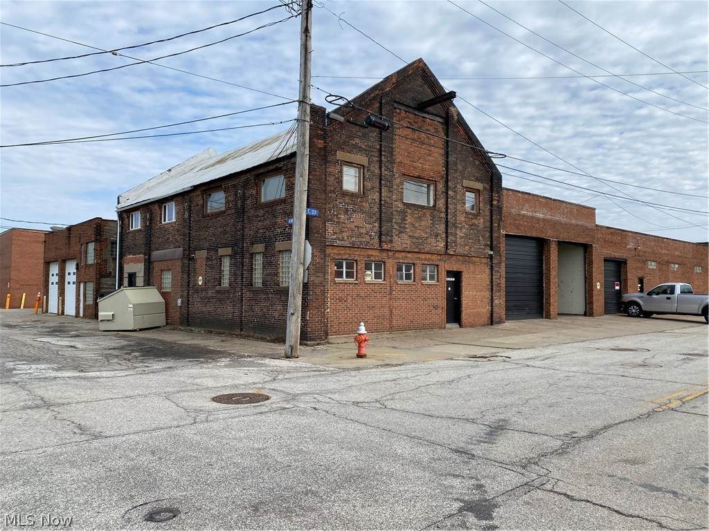 1209 33rd Street - Photo 1