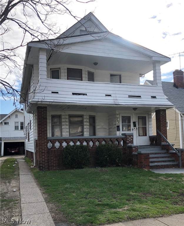 469 149th Street - Photo 1
