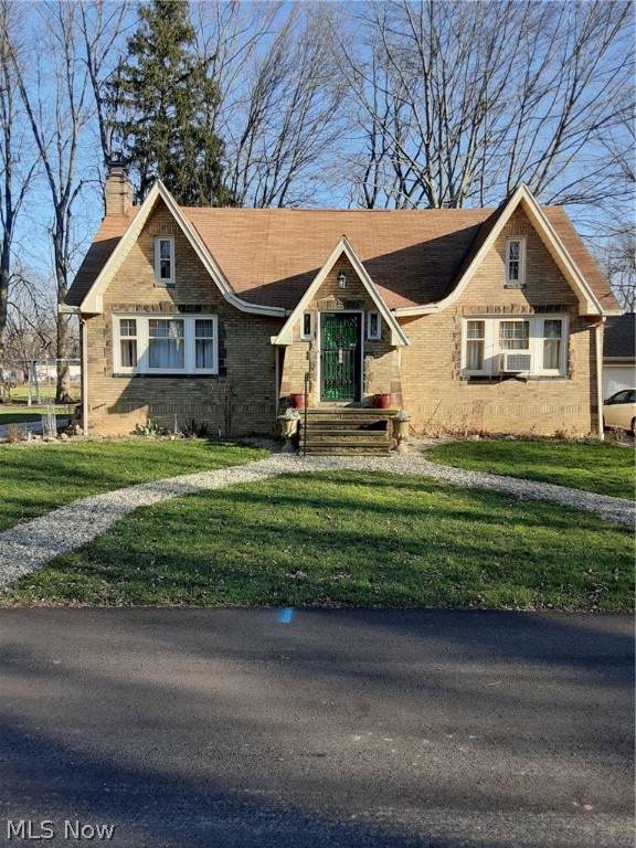 399 Carlton Drive - Photo 1