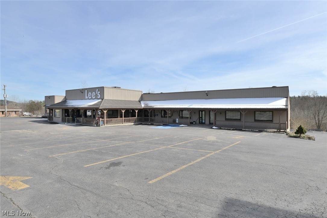 2000 Wheeling Avenue - Photo 1