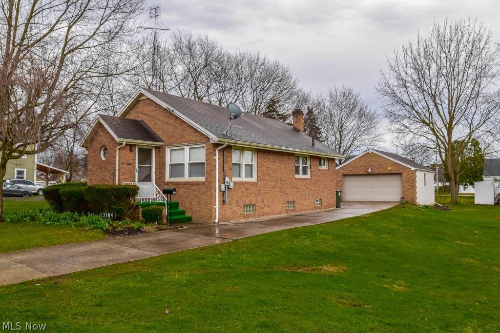 2104 25th Street - Photo 1