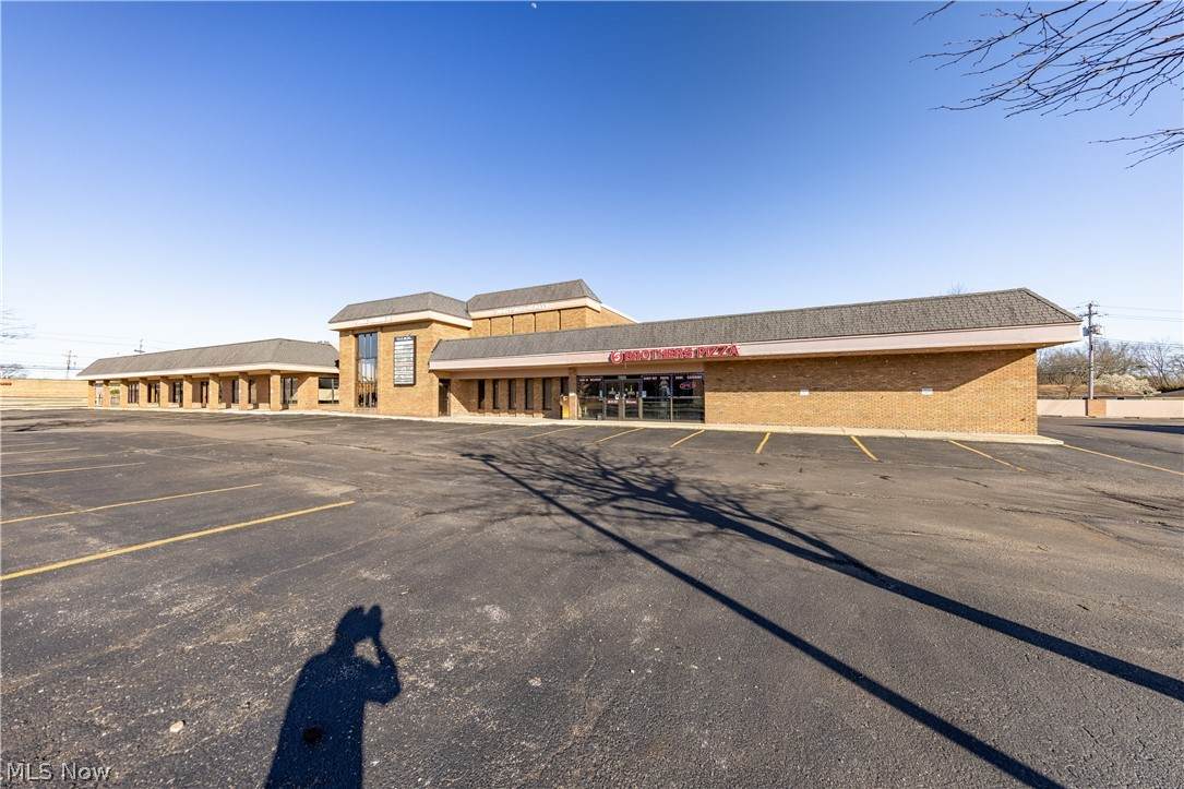 7515 Pearl Road - Photo 1