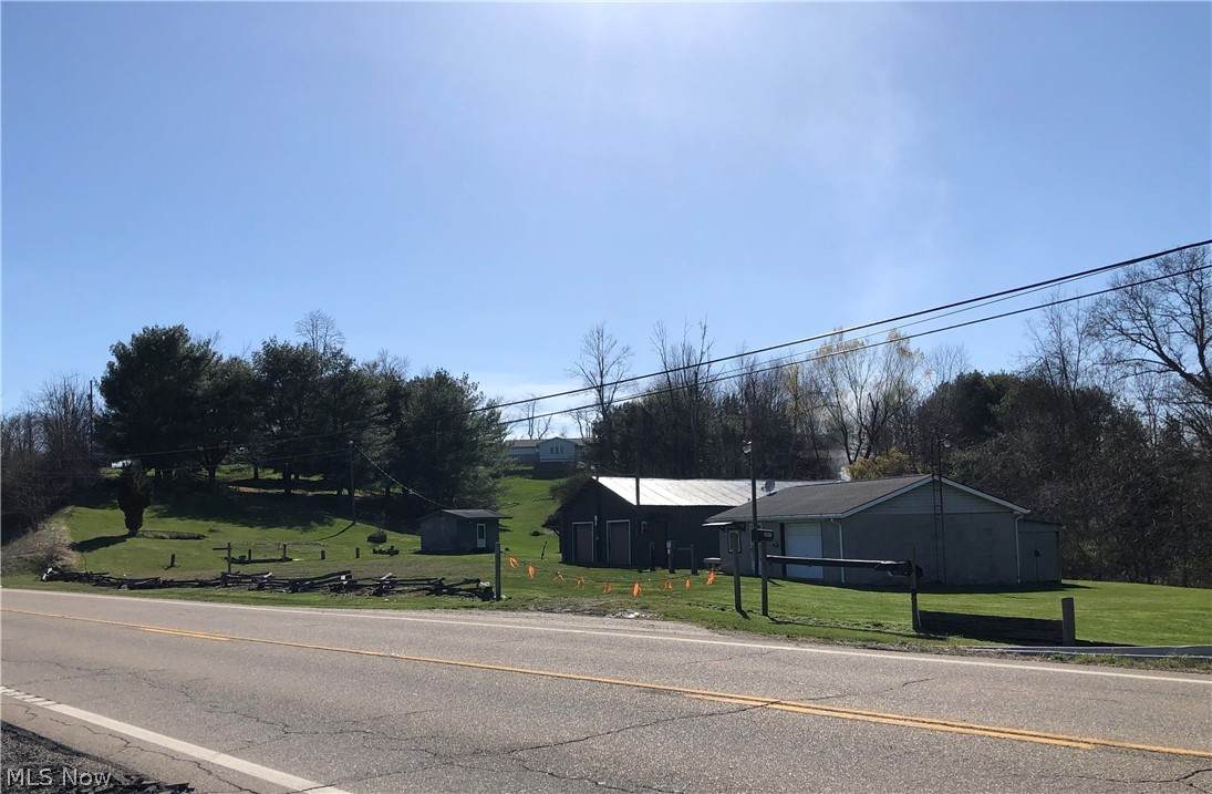 39845 Barnesville-Bethesda Rd - Photo 1