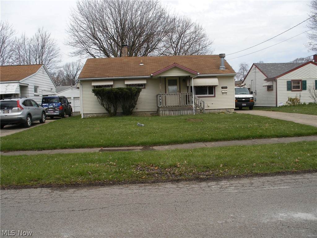 1620 Country Club Avenue - Photo 1