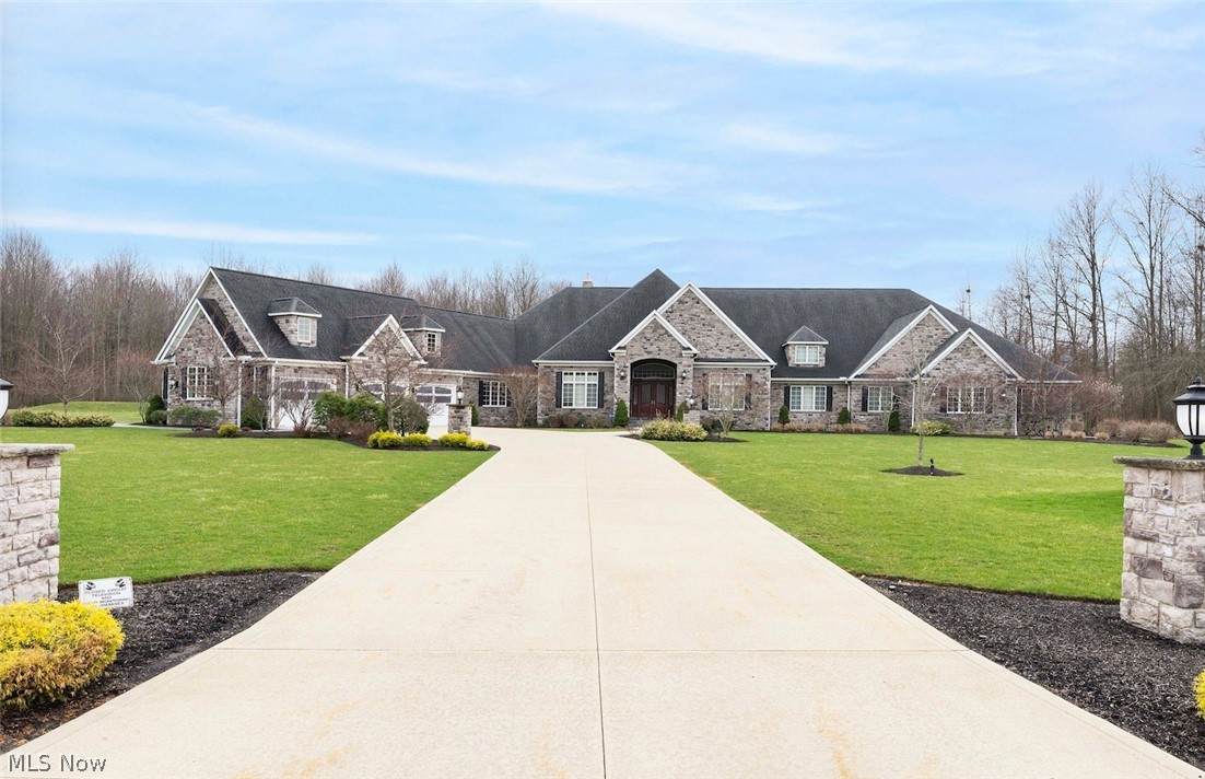 24559 Eagle Pointe Court - Photo 1
