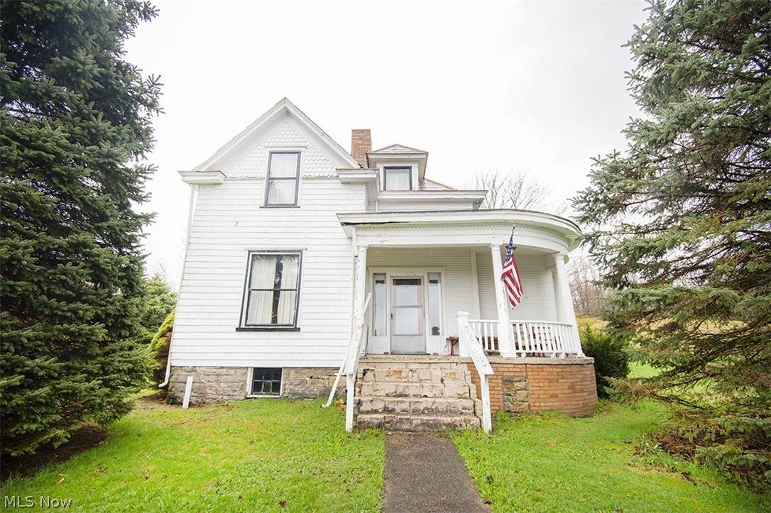 1325 Hillcrest Road - Photo 1