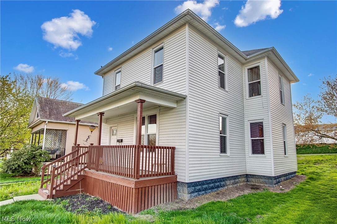 1607 Bluff Street - Photo 1