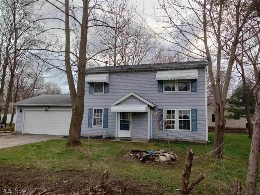 1585 Park Avenue - Photo 1