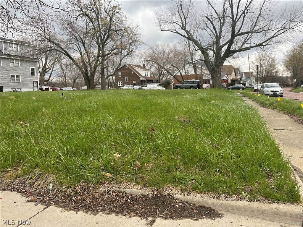 17602 Saint Clair Avenue - Photo 1