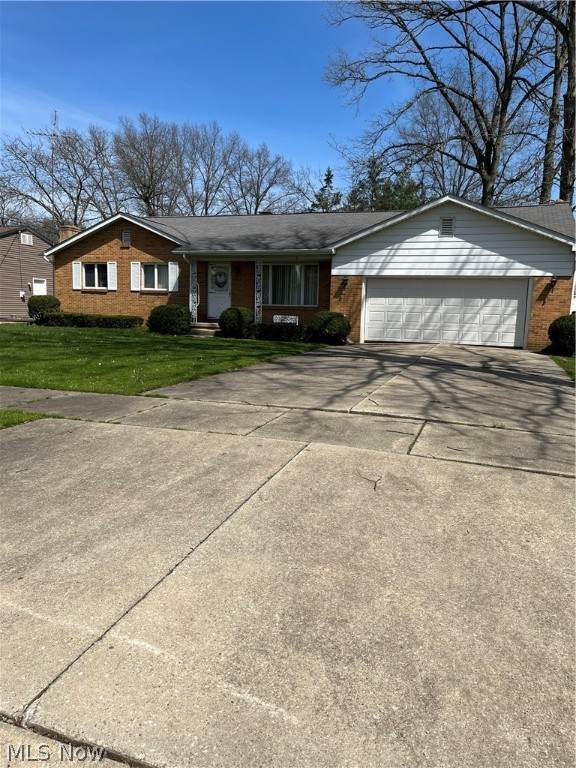 1466 Stafford Avenue - Photo 1