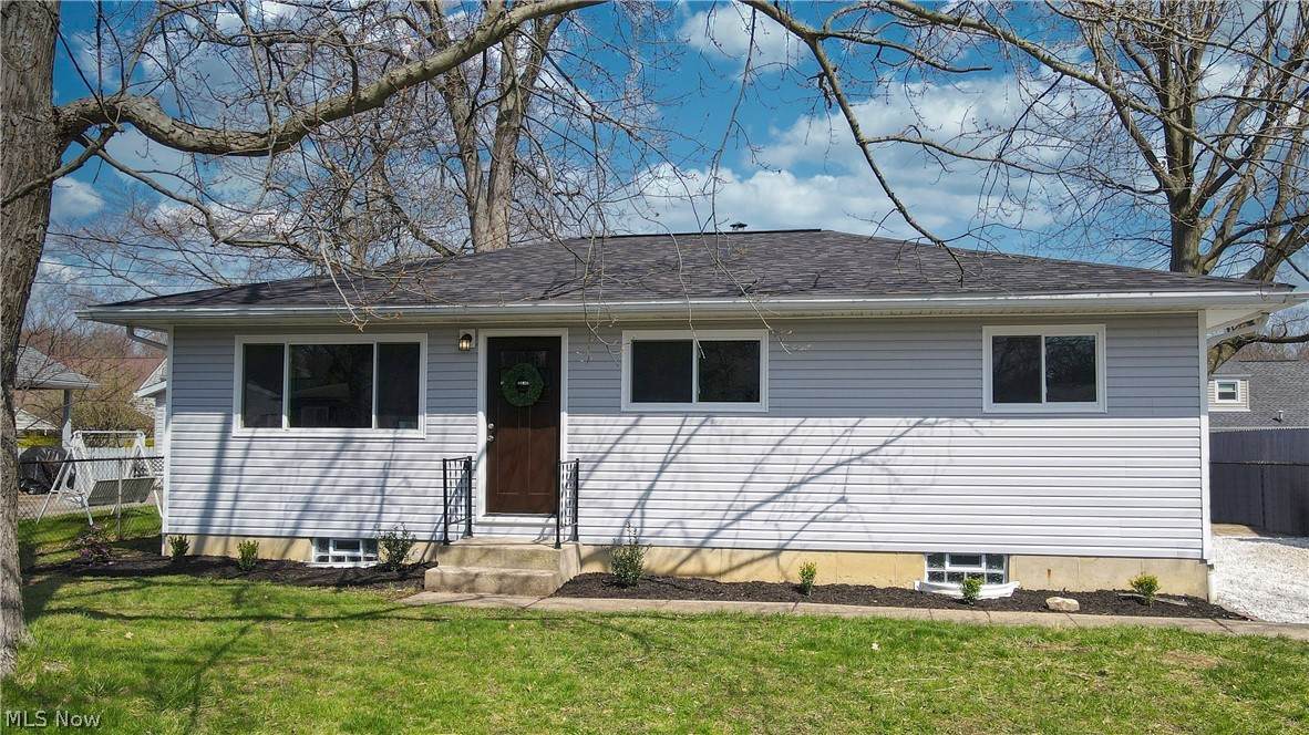 721 Beechview Drive - Photo 1