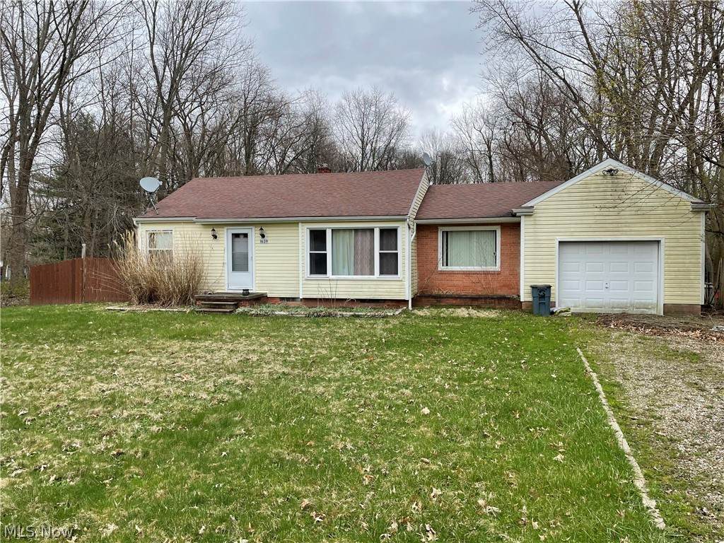 1639 Whychwood Drive - Photo 1