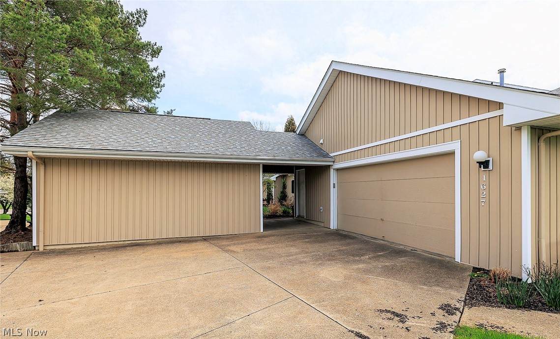 1627 Iris Glen Drive - Photo 1