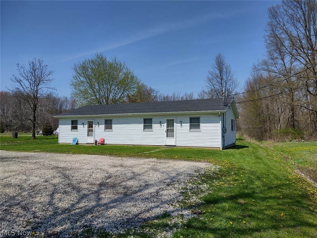 18186 Mahoning Avenue - Photo 1