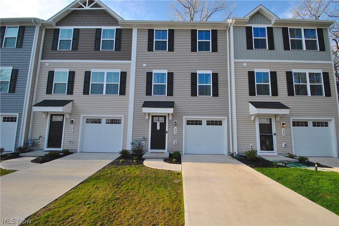 684 Pine Spring Drive - Photo 1