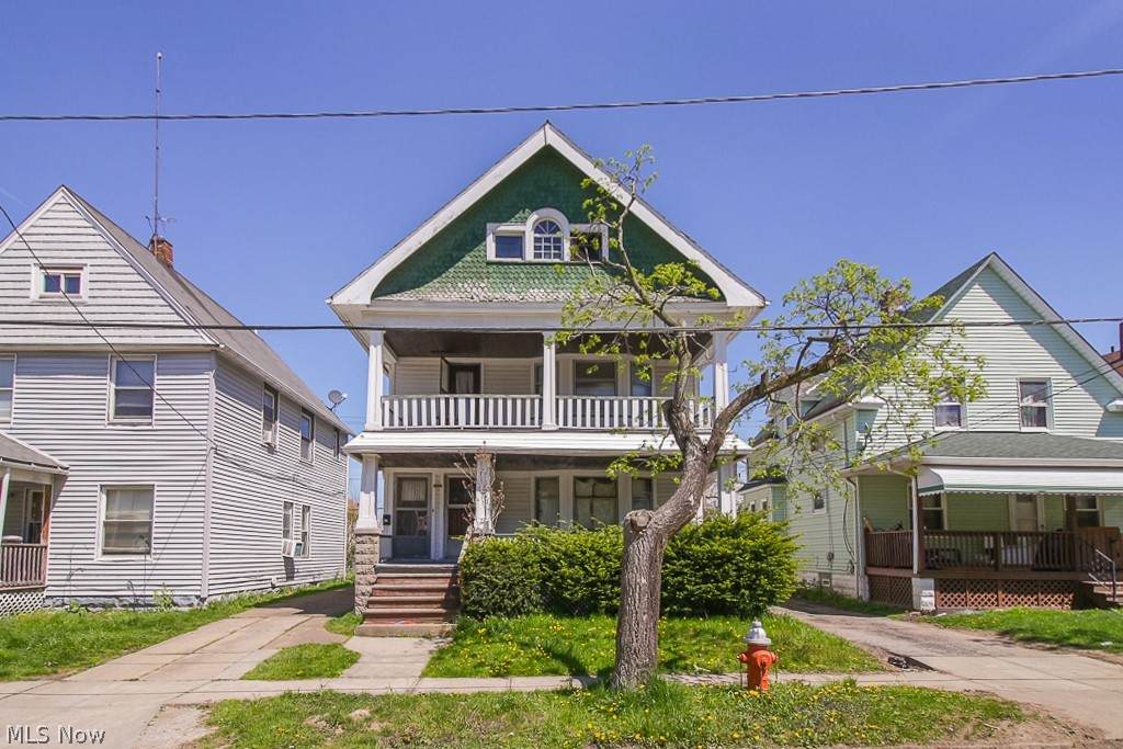 3209 92nd Street - Photo 1