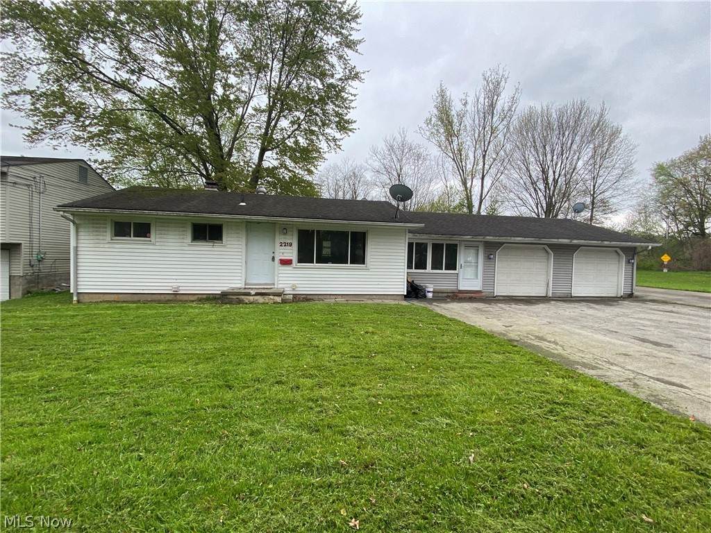 2219 Cherry Hill Avenue - Photo 1