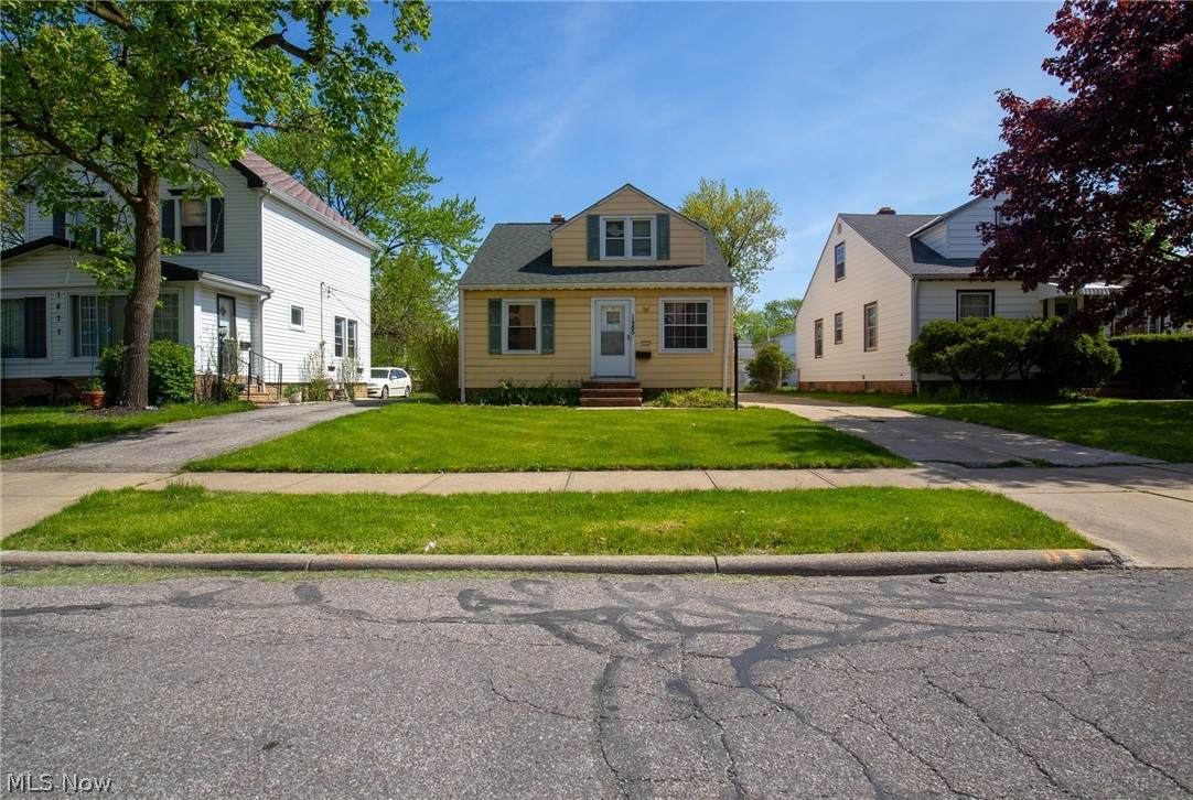 1485 193rd Street - Photo 1
