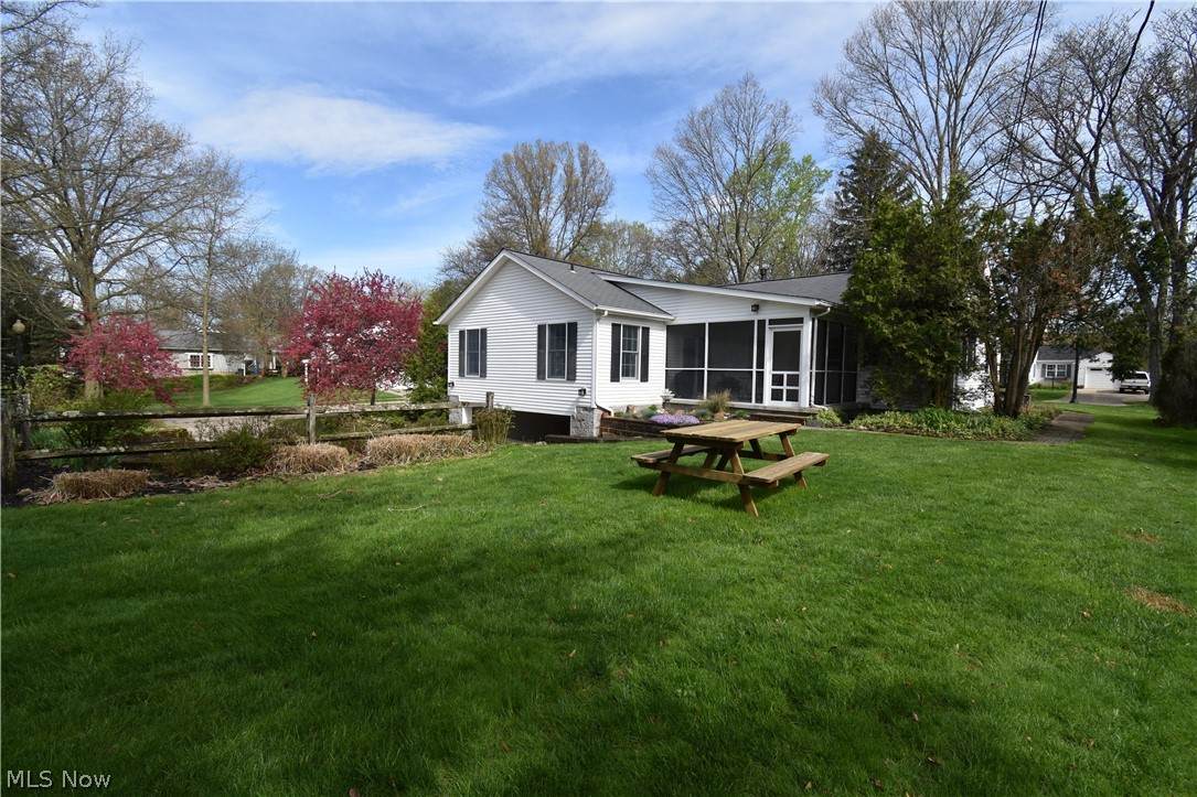 184 Elm Street - Photo 1