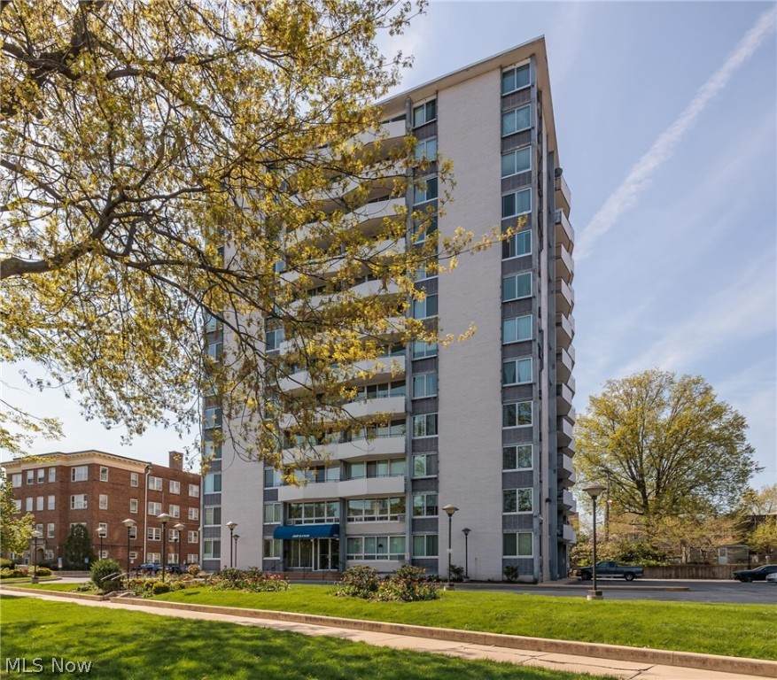 11811 Lake Avenue - Photo 1