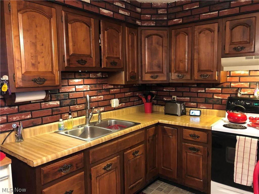 62040 Rolling Hills Lane - Photo 1