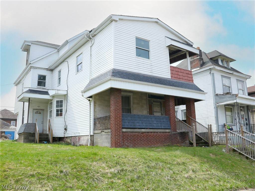 1426 Ridge Avenue - Photo 1