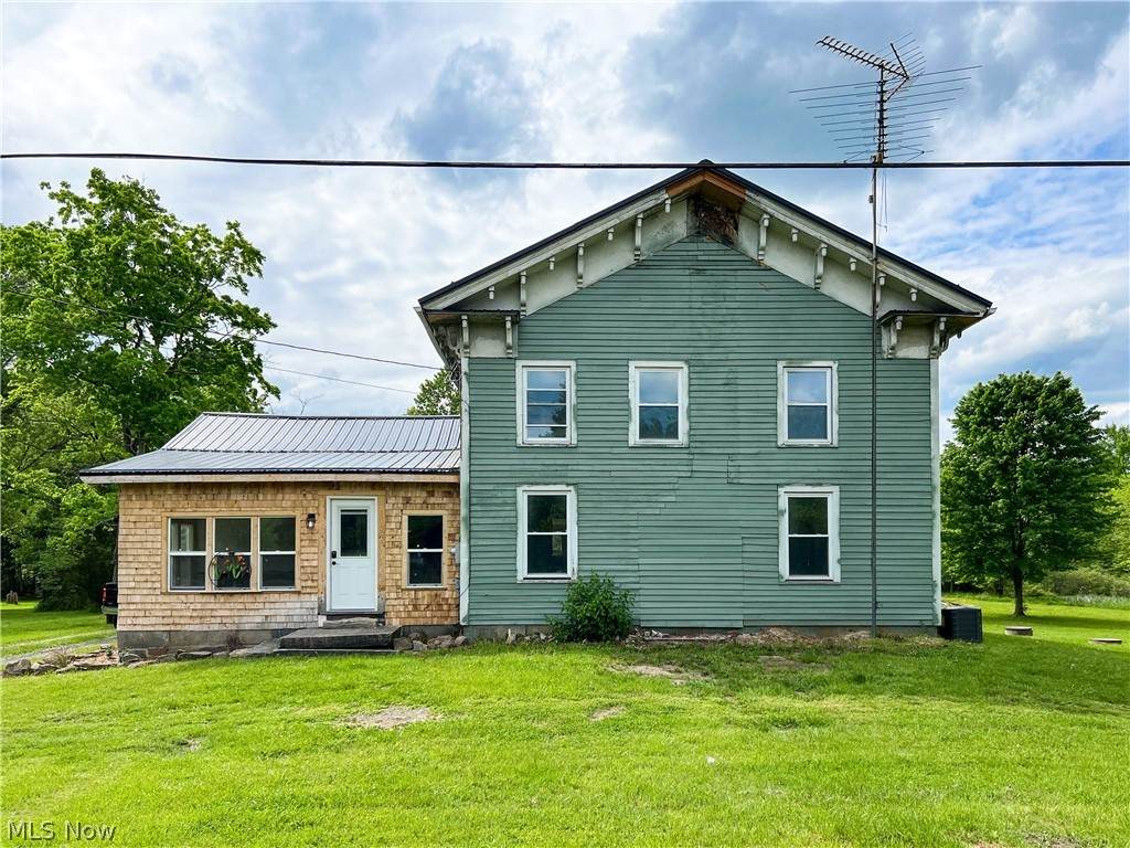 3382 Warren Ravenna Road - Photo 1