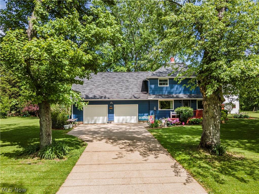 574 Center Road - Photo 1