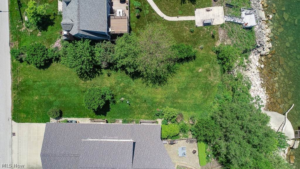 38393 Beachview Road - Photo 1