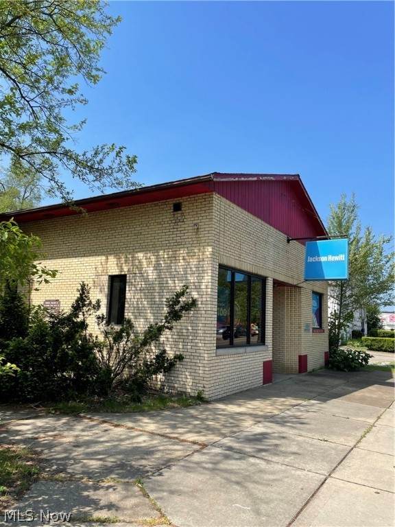 1353 Copley Road - Photo 1