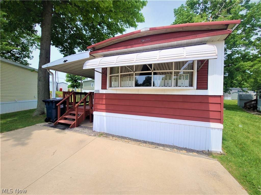 360 Westwoods - Photo 1