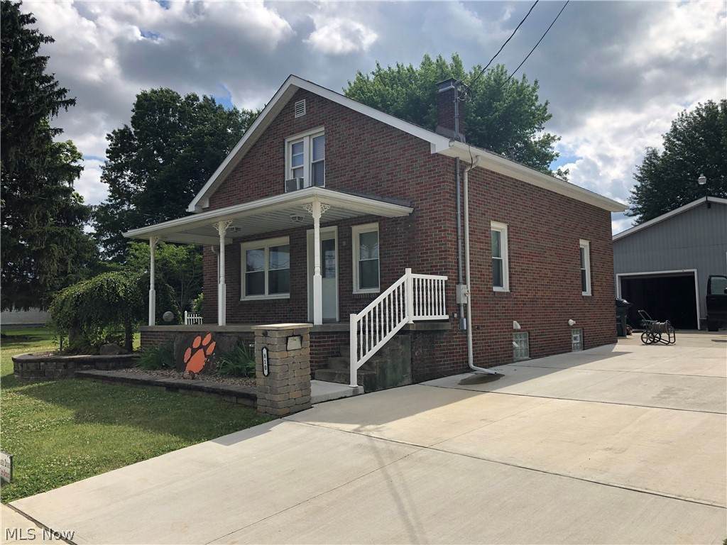 810 Bodmer Avenue - Photo 1