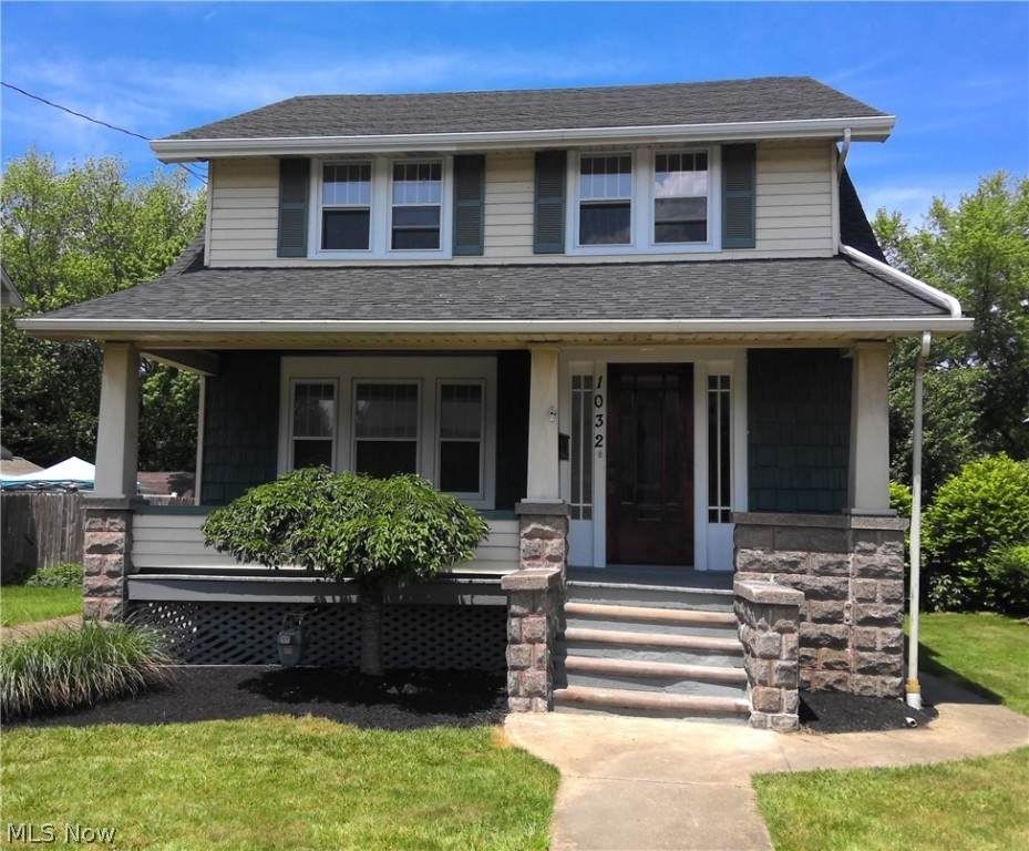 1032 11th Street - Photo 1