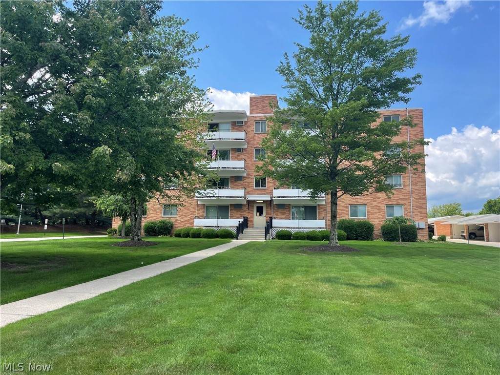 521 Tollis Parkway - Photo 1