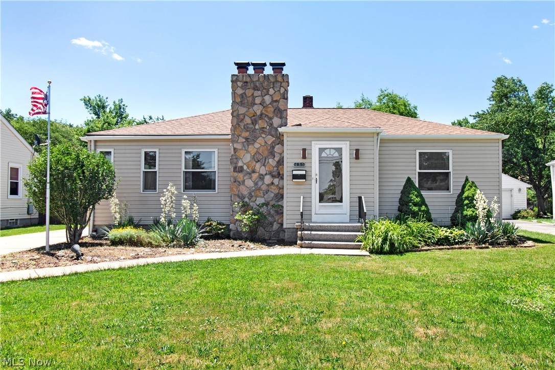 433 Poplar Street - Photo 1