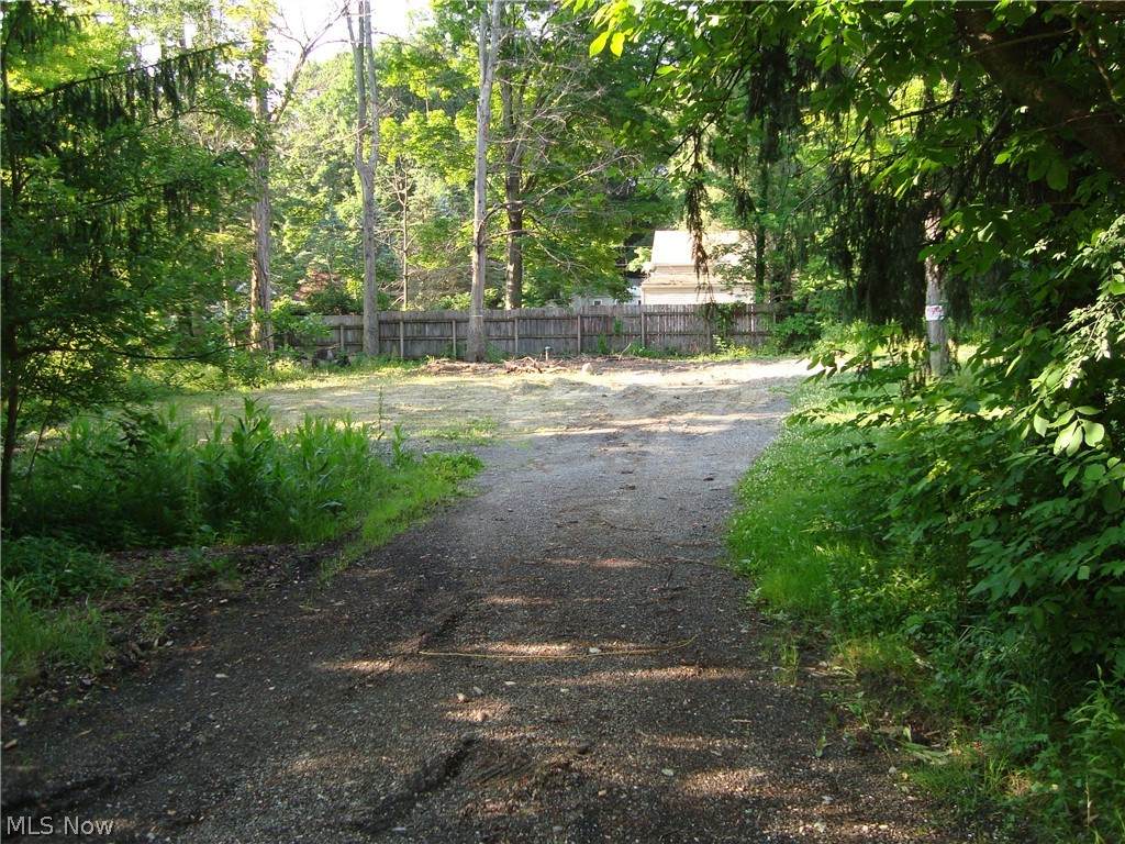 112 Berkshire Drive - Photo 1