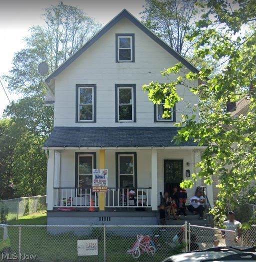 1352 Giddings Avenue - Photo 1
