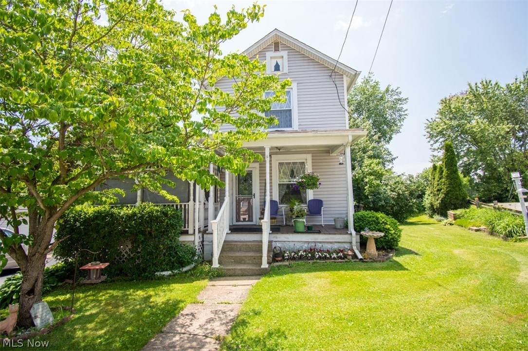 629 Clark Street - Photo 1