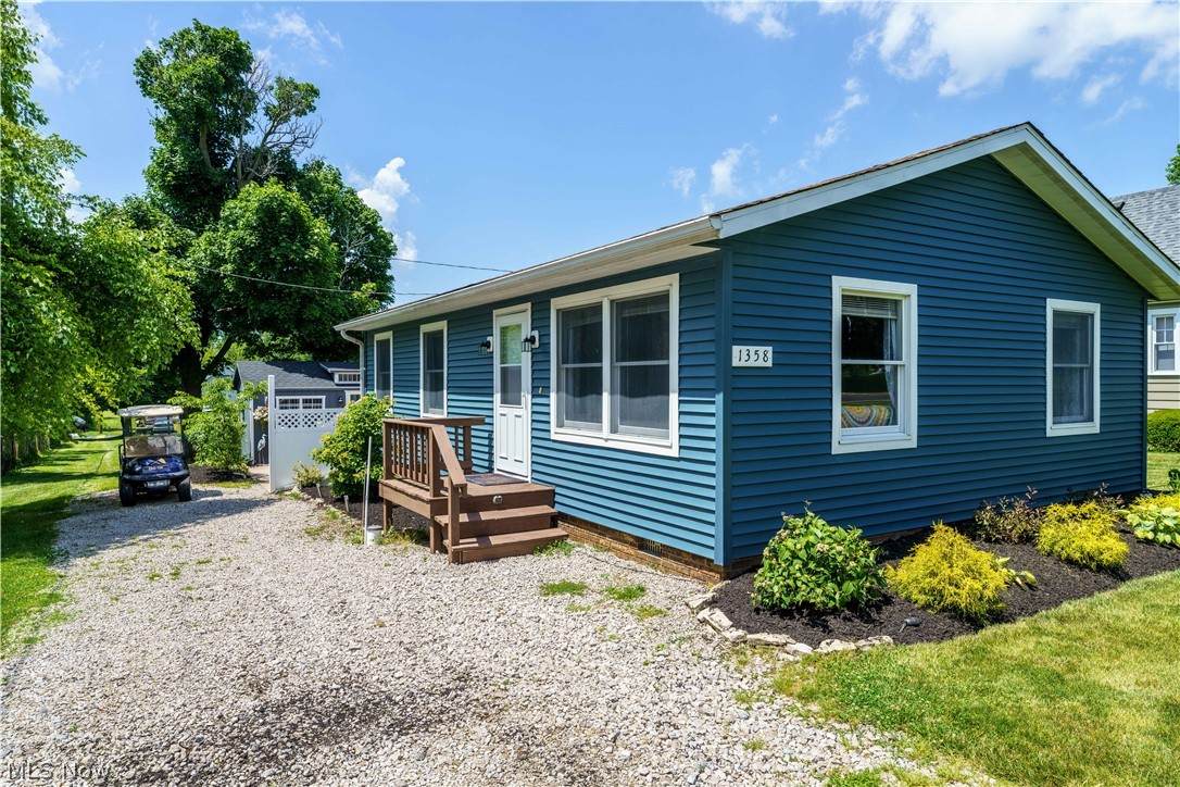 1358 Catawba Road - Photo 1