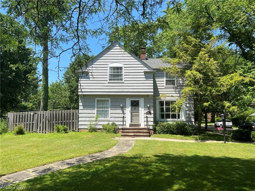18939 Fairmount Boulevard - Photo 1