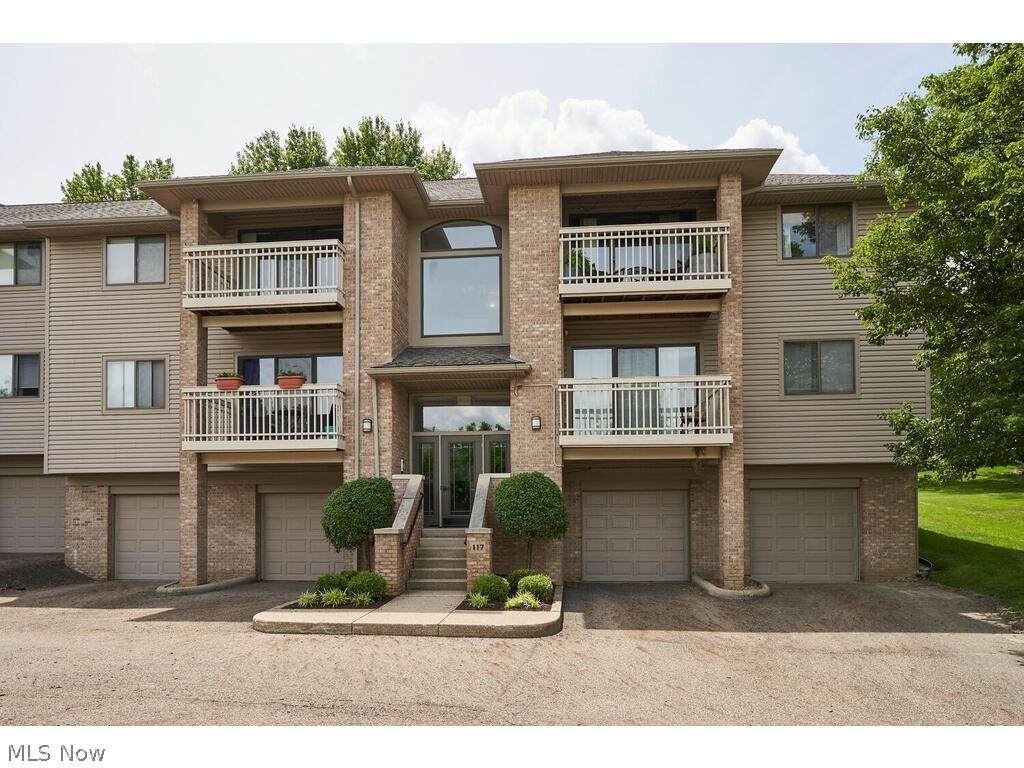 3800 Rosemont Boulevard - Photo 1