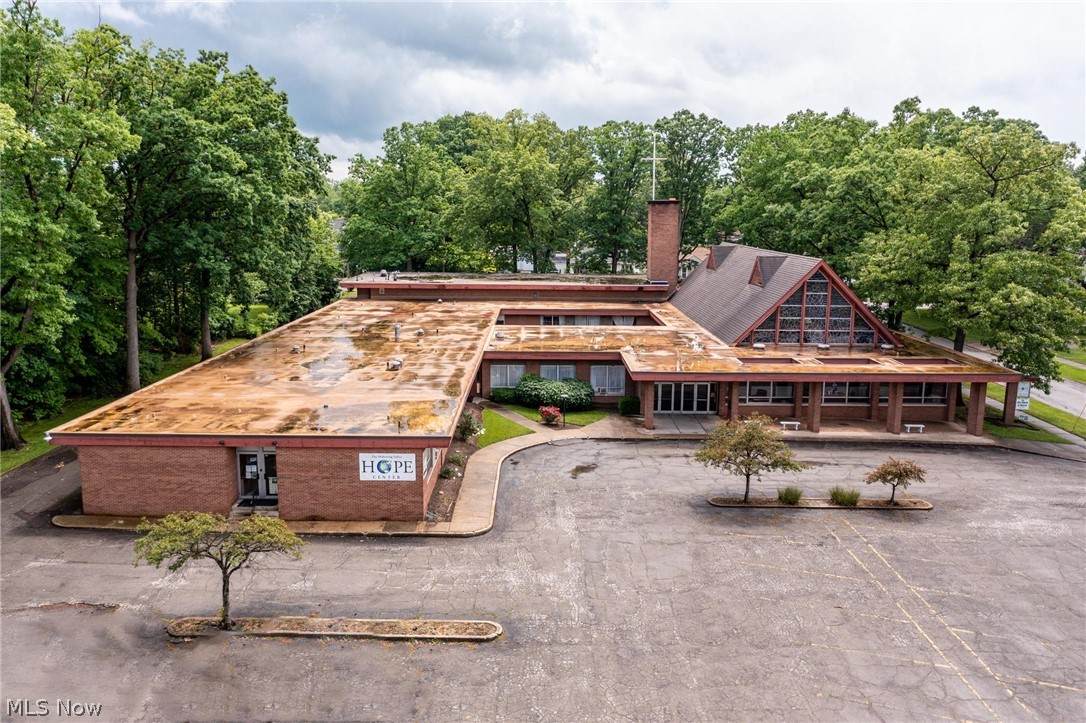 3217 Surrey Road - Photo 1