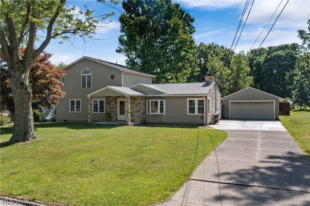159 37th Street - Photo 1