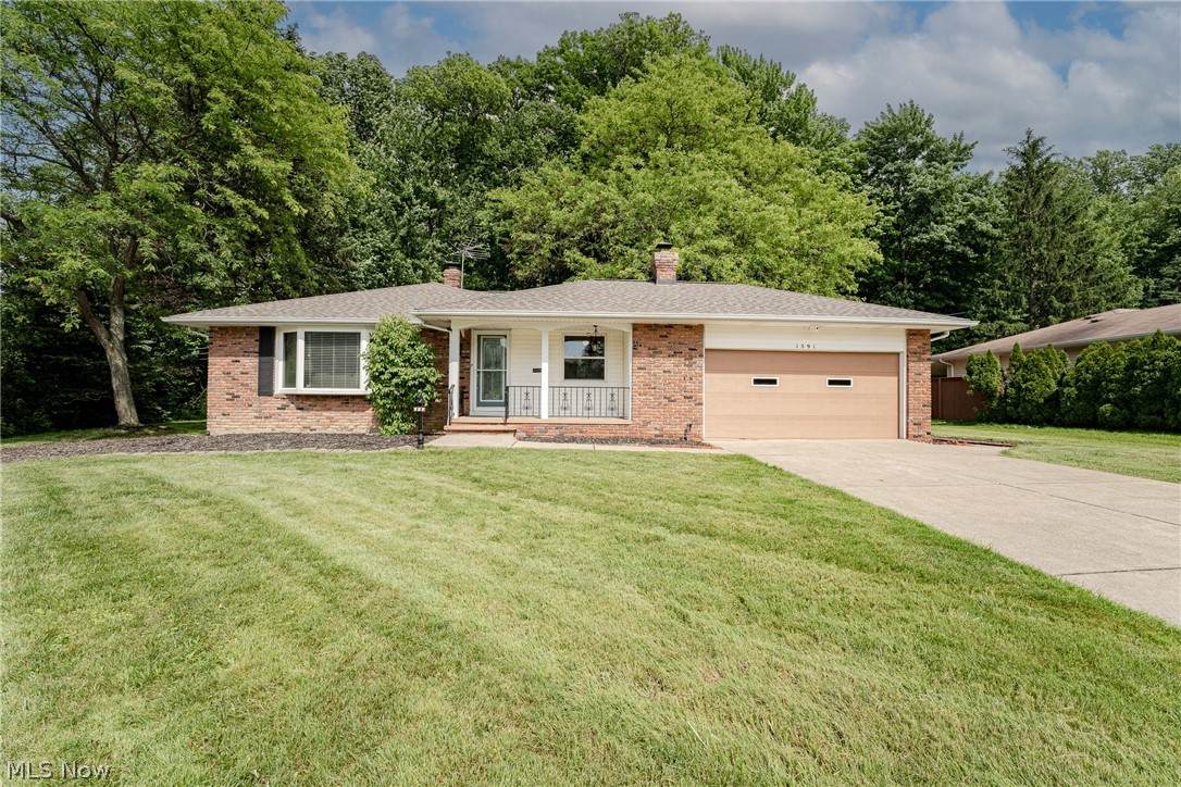1591 Windsor Circle - Photo 1