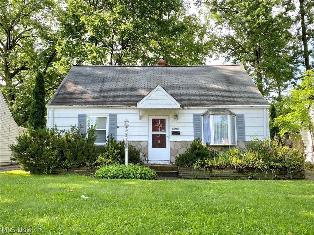 25300 Briardale Avenue - Photo 1