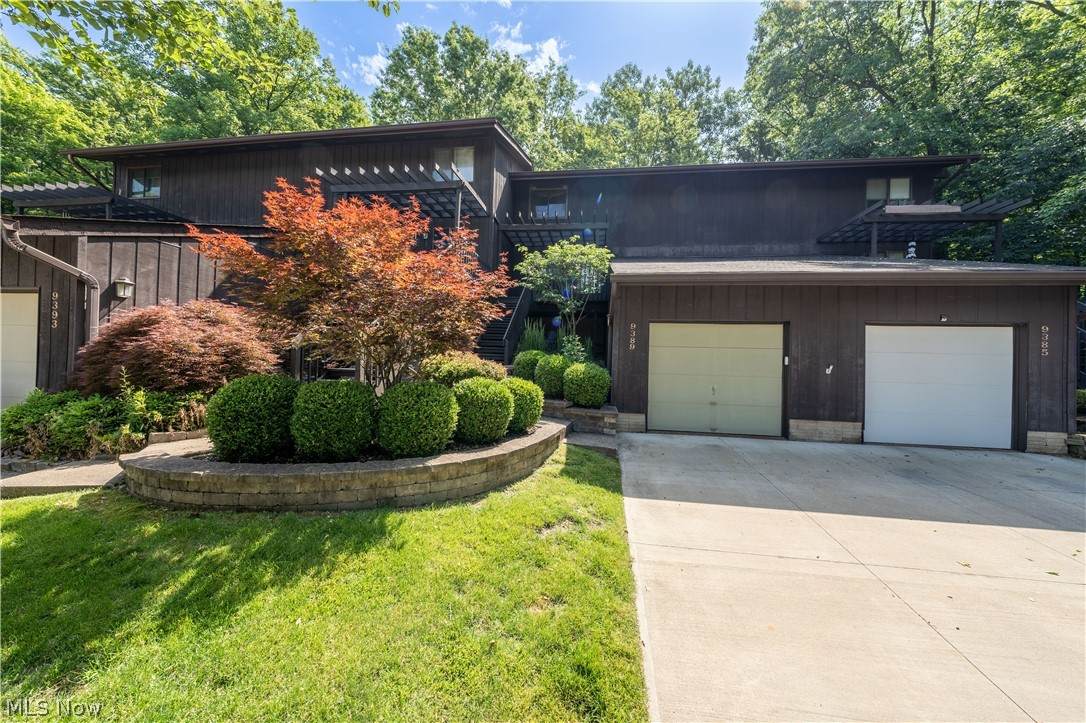 9389 Bassett Lane - Photo 1