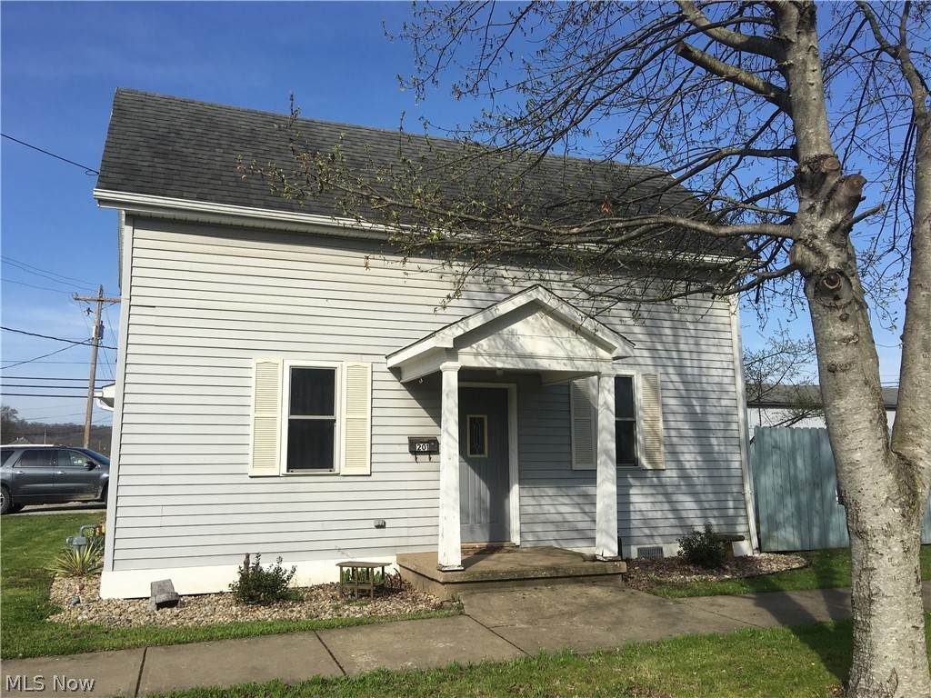 201 East Street - Photo 1