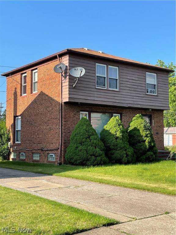 3851 Eastway Road - Photo 1