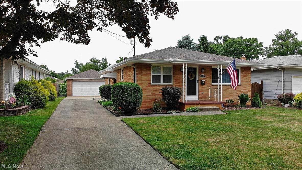 755 Franklin Avenue - Photo 1